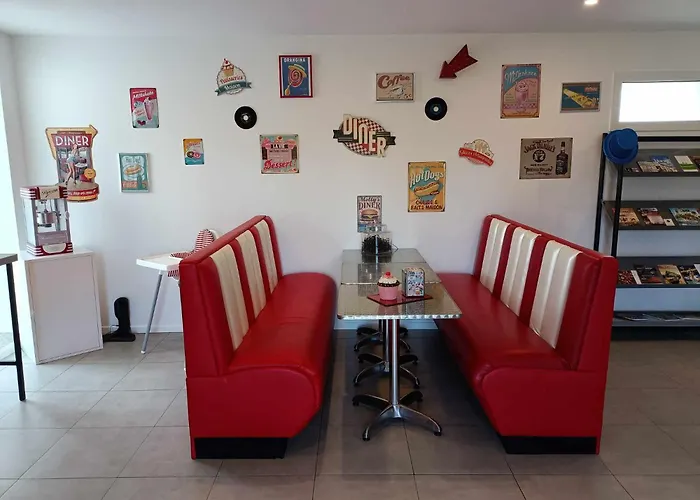 Gite American Diner Sur La Site The Farm Ouest Capacite 7 Personnes