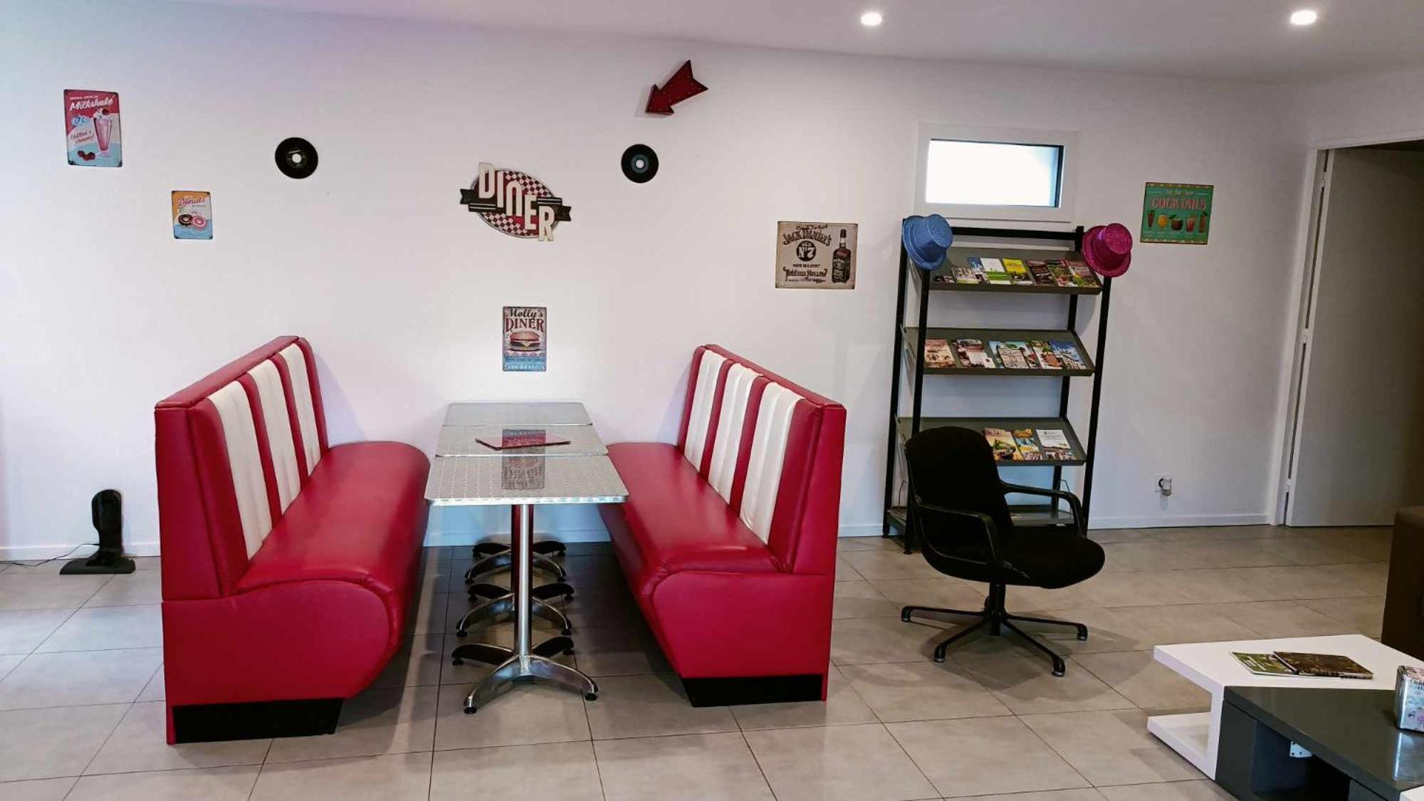 American Diner Sur La Site The Farm Ouest Capacite 7 Personnes